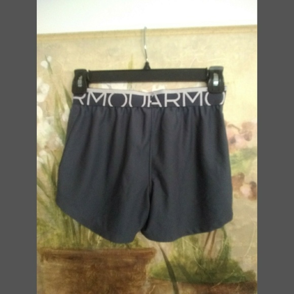 🥀SOLD ON MERCARI🥀 NEW UNDER ARMOUR GIRLS SHORTS - Picture 3 of 8